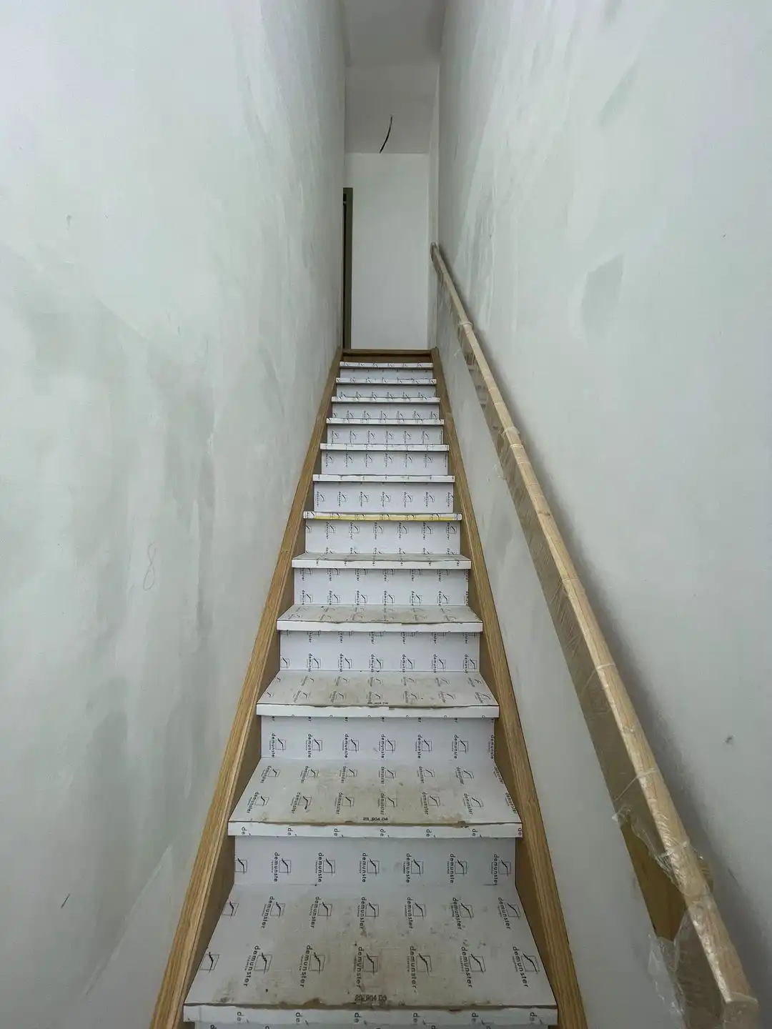 Nieuwbouwwoning met drie slaapkamers, tuin en terras foto 7