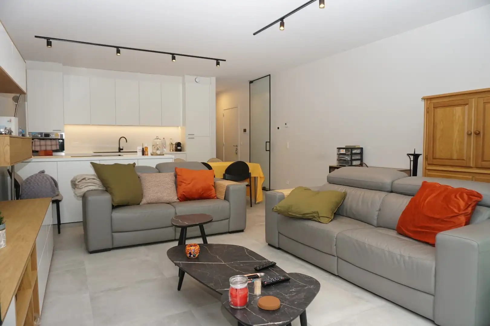 NIEUWBOUWAPPARTEMENT MET 2 SLAAPKAMERS EN TERRAS IN CENTRUM OOSTENDE foto 2