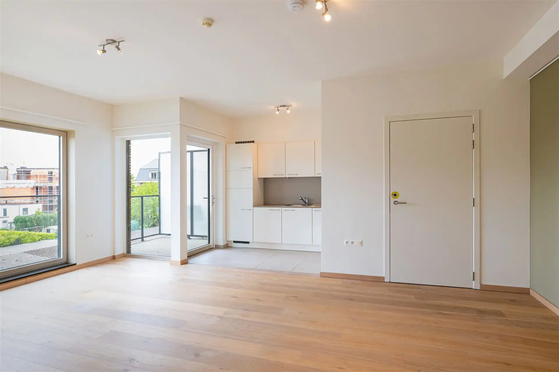 MODERNE ASSISTENTIEFLAT MET TERRAS EN EPC A TE OUDENAARDE foto 4