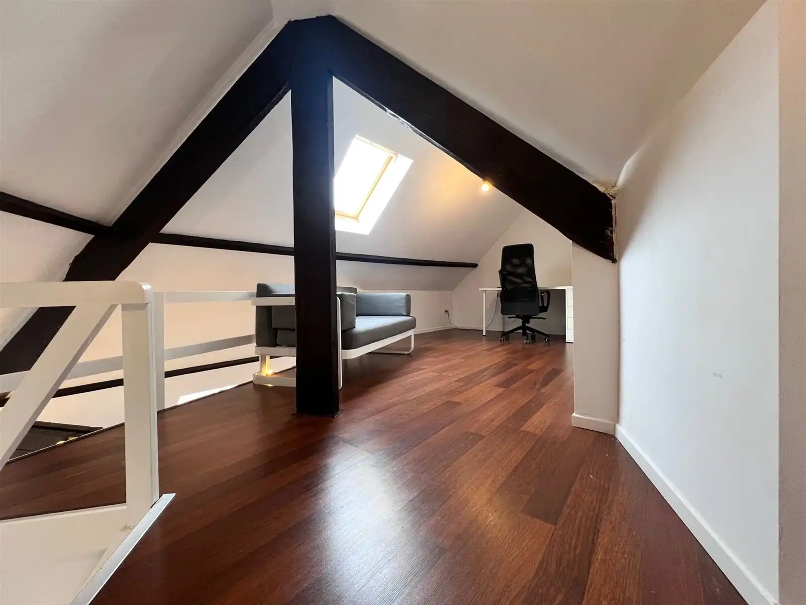 Gemeubeld appartement met 2 slaapkamers in Zurenborg! foto 17