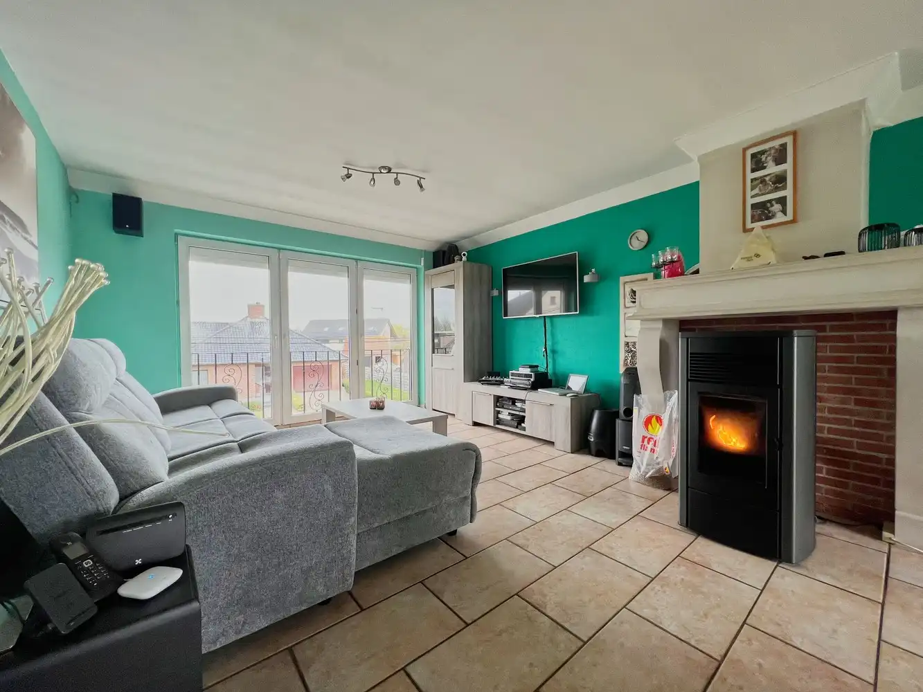 Instapklare woning met grote garage +polyvalente ruimte foto 3