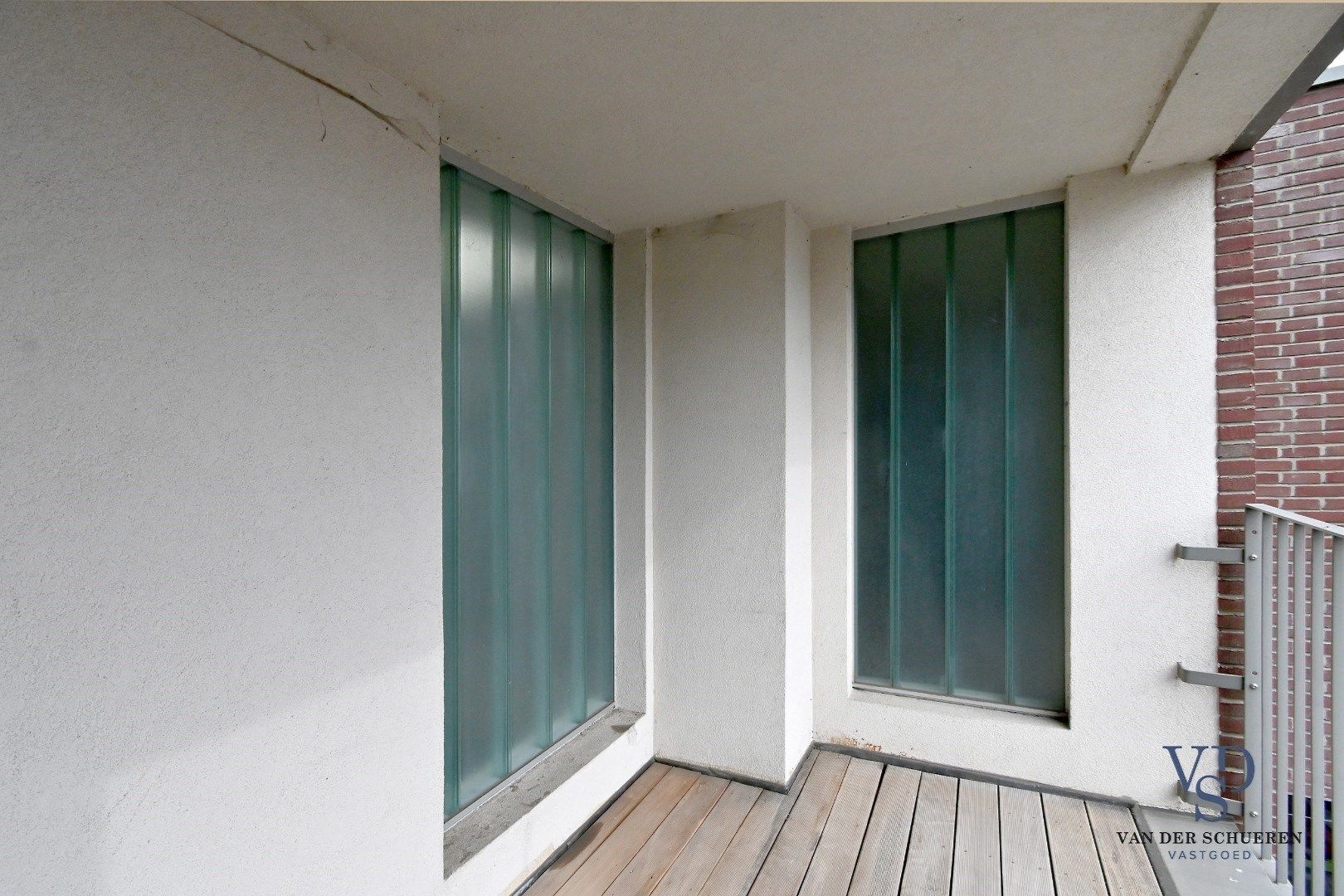 Eigentijds appartement in centrum Eke.  foto 10
