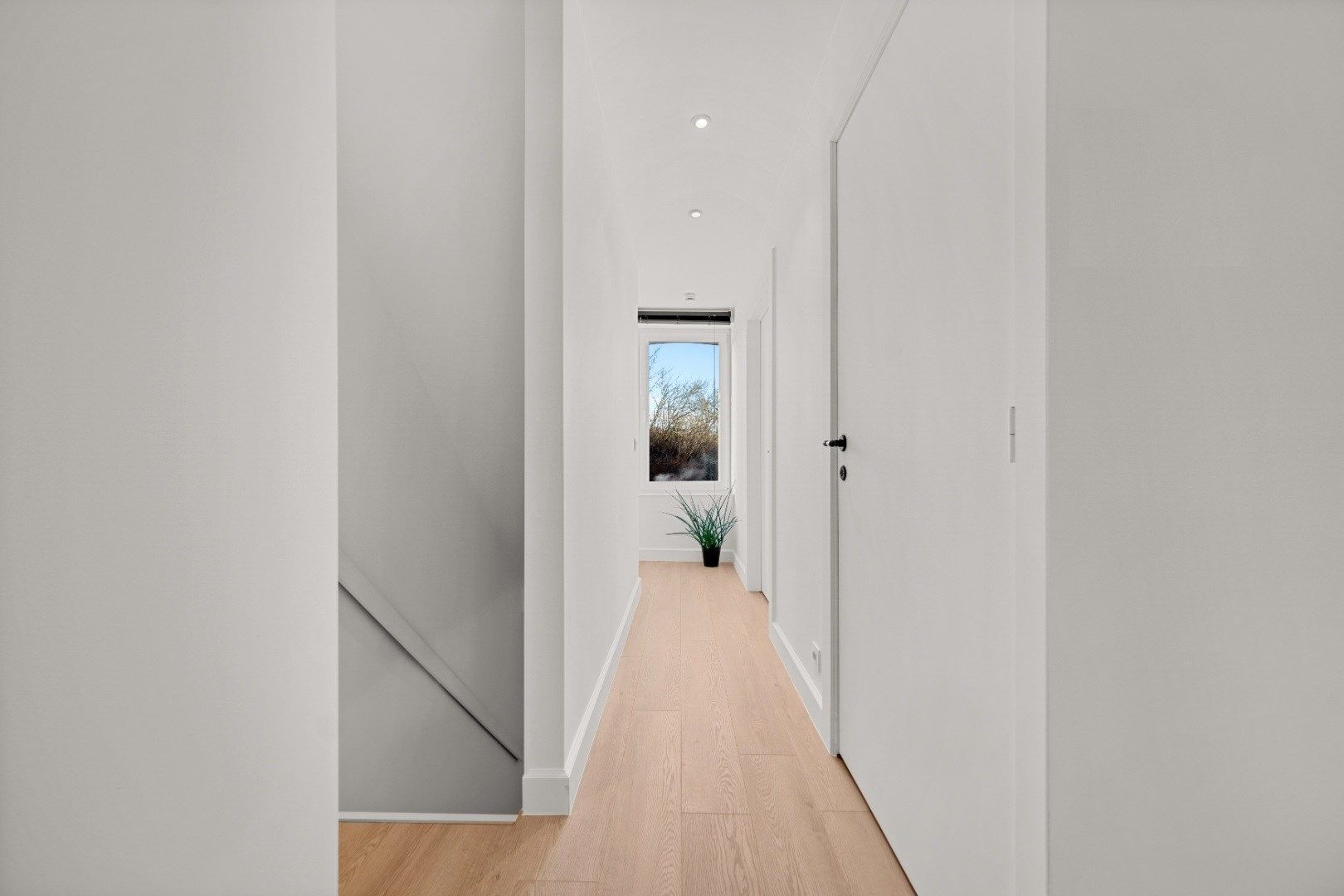 Mooi gerenoveerde woning met terrastuin *** PAS VRIJ VANAF 1 JANUARI, NIET VROEGER! foto 18