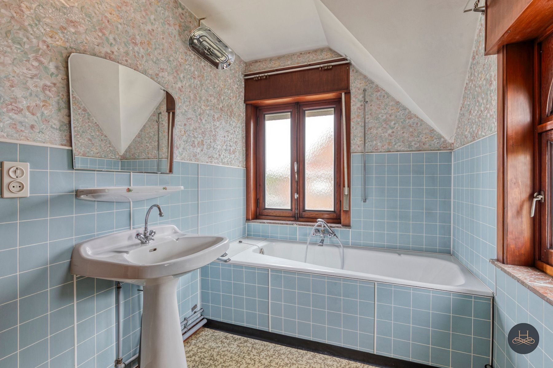 Karaktervolle woning met zeer veel mogelijkheden op 19a foto 18
