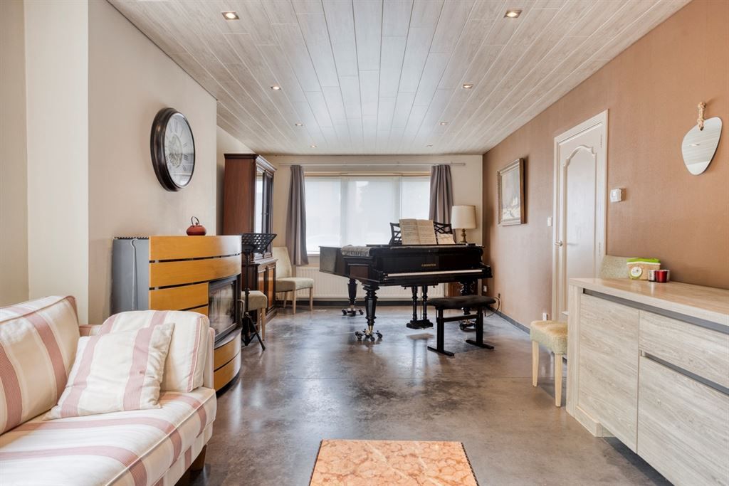 Knappe starterswoning op een gunstige locatie!   foto 3