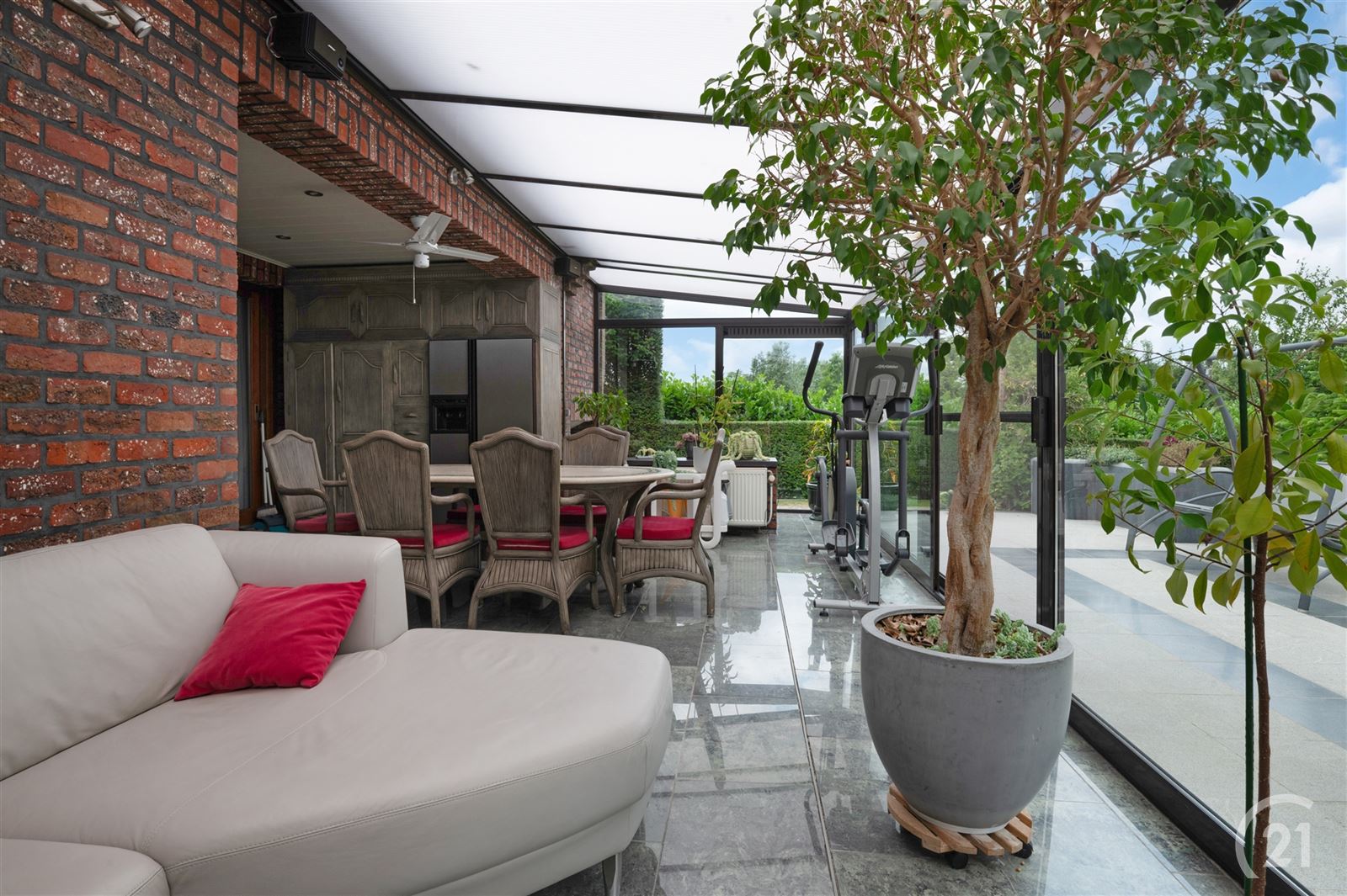 Ruime villa met prachtig zicht op 10are53 foto 9