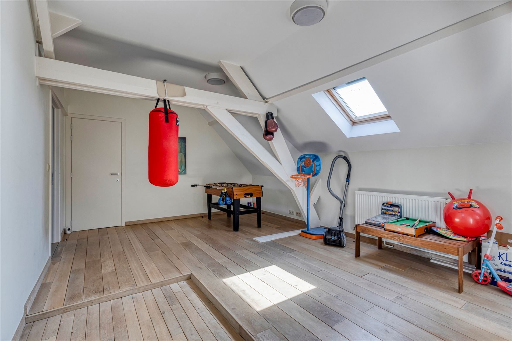 Duplex appartement te huur in het voormalige gemeentehuis van Leerne foto 10