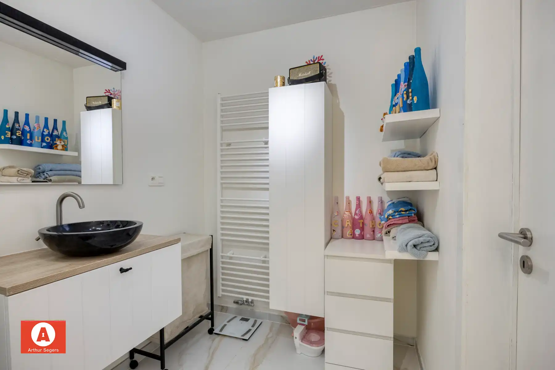 Hedendaags, energiezuinig en ruim dorps-appartement (126 m²) foto 14