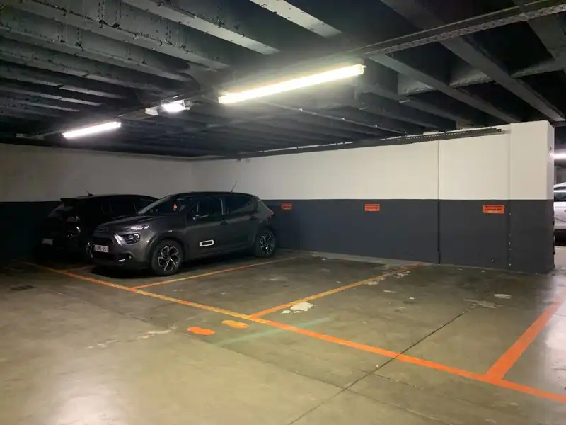 Instapklaar handelsgelijkvloers Te Huur en Te Koop foto 34