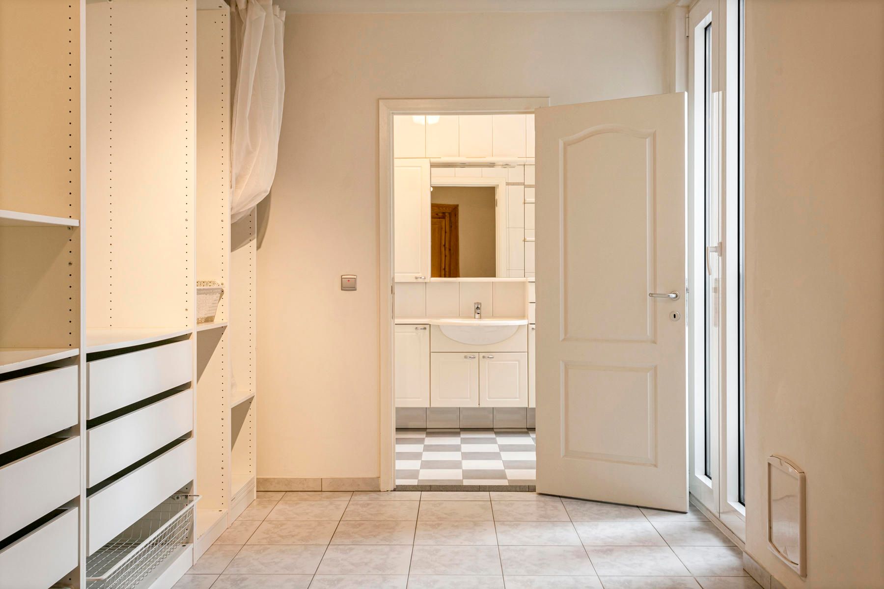 Ruim appartement op toplocatie! foto 16