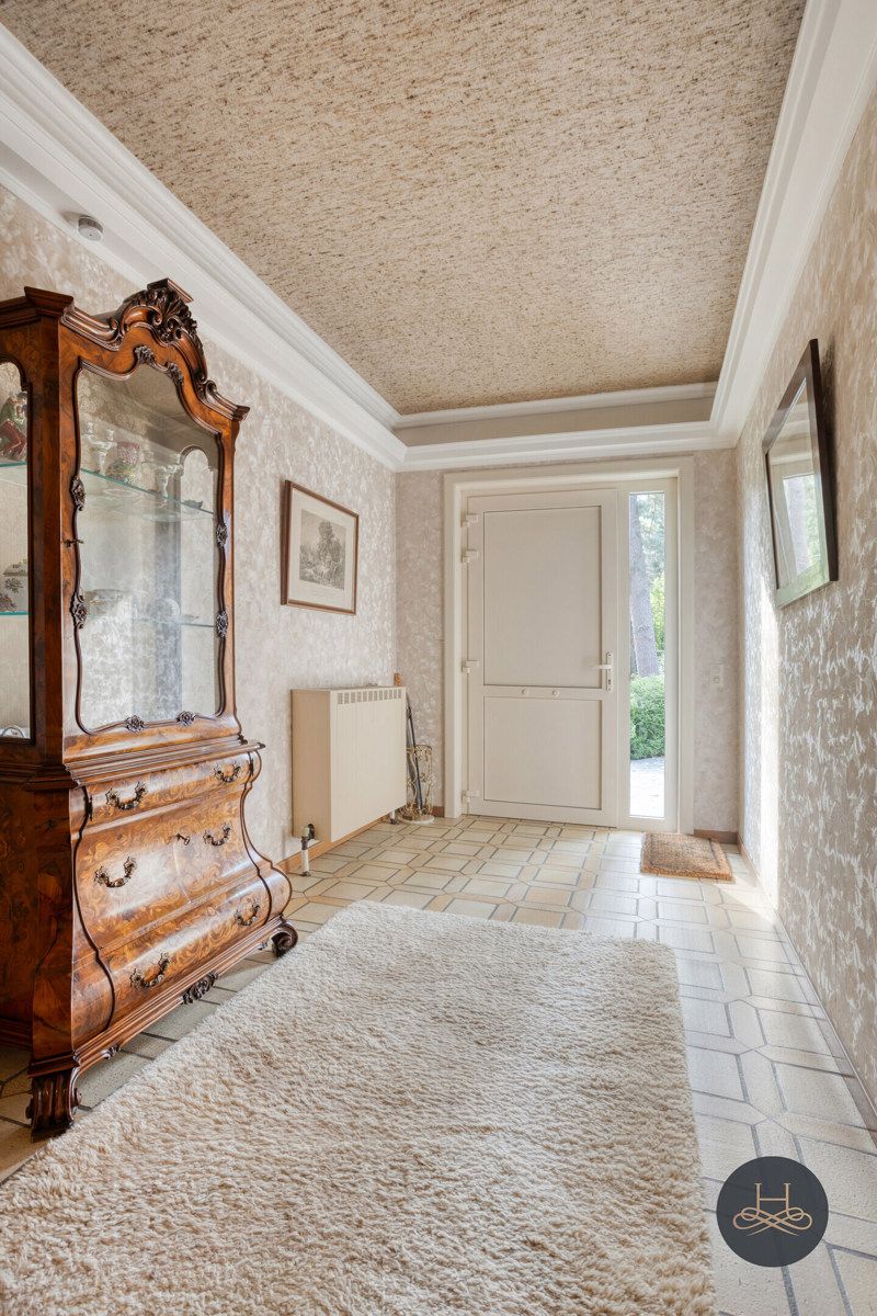 Charmante villa op ruim perceel foto 3