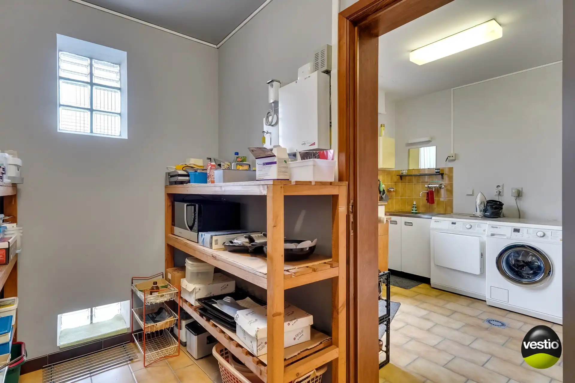 GELIJKVLOERS APPARTEMENT 3 SLAAPKAMERS 171 M² + HANDELSRUIMTE + TUIN + 5 GARAGES + ZOLDER foto 32