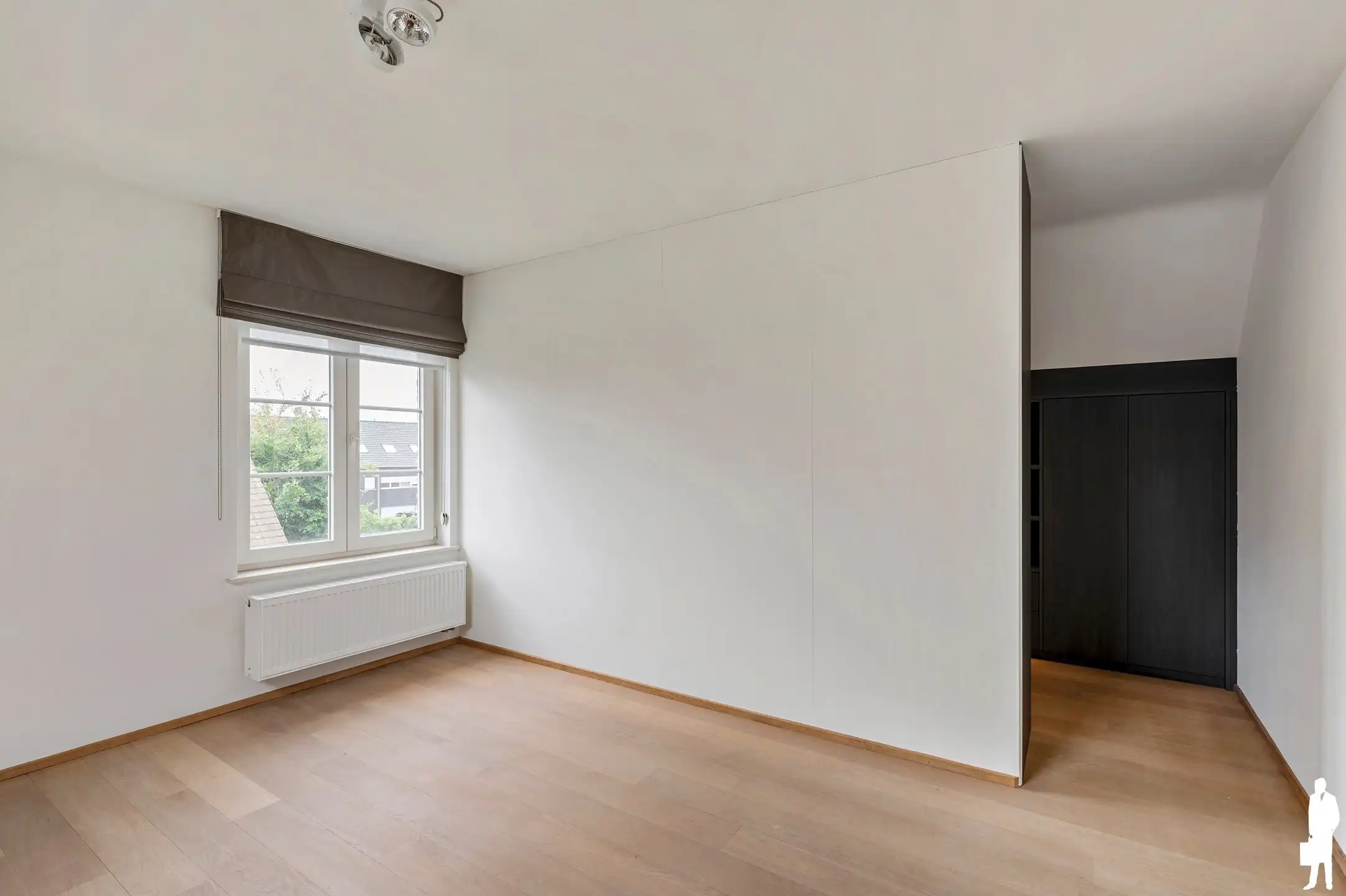 Goed onderhouden woning met 5 slaapkamers, 2 badkamers en een tuin centraal gelegen in Stabroek foto 21