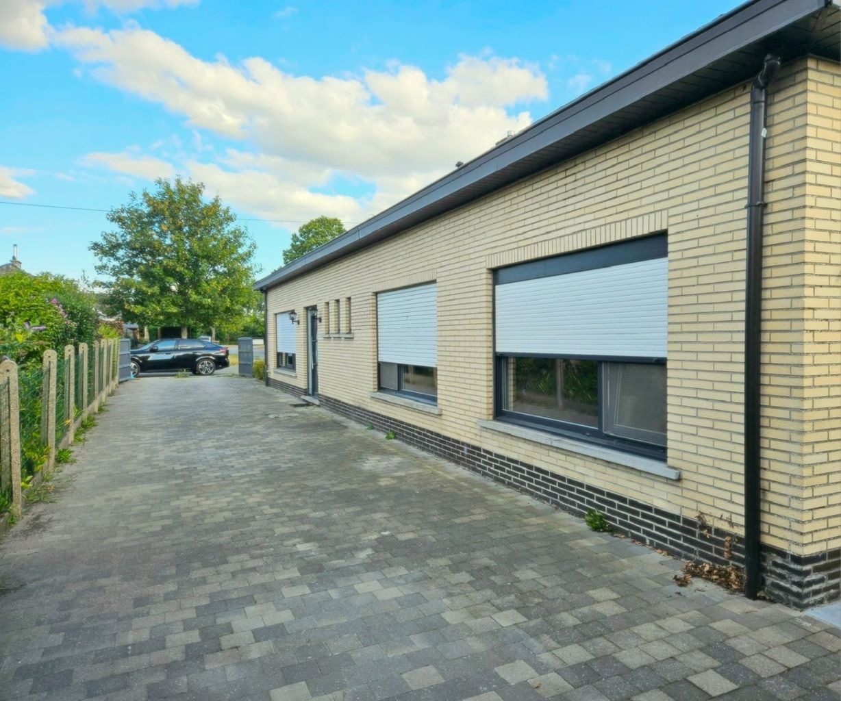 Rustig gelegen bungalow met 3 slaapkamers! foto 15