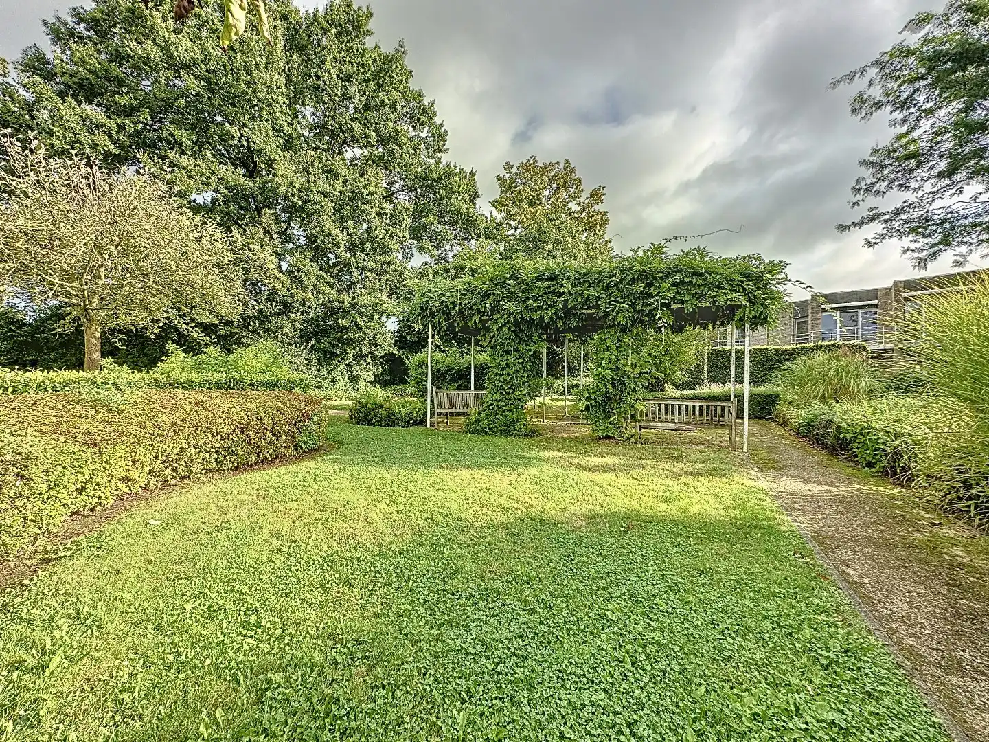 Appartement op ideale locatie te Korbeek-Lo!  foto 9