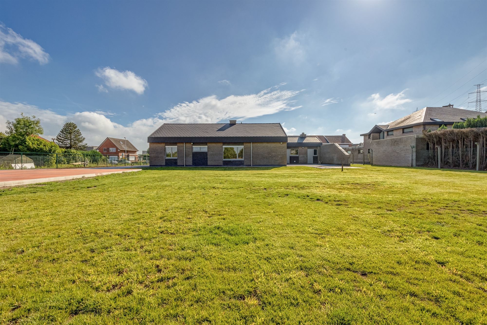 Bungalow op perceel van ca 1824m² in het groen foto 30