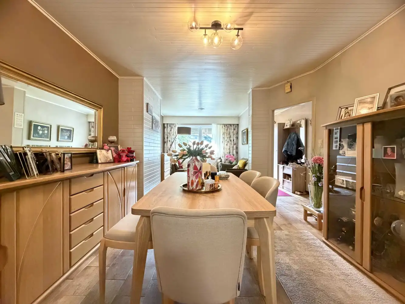 Charmante wijkwoning met 3 slaapkamers foto 3