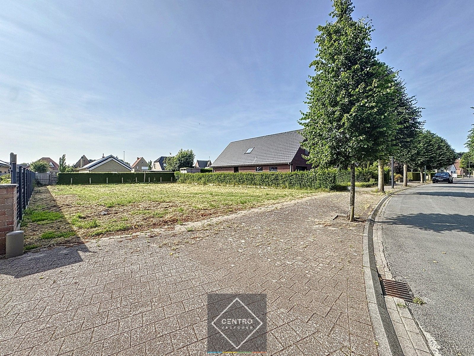 RESIDENTIEEL gelegen perceel bouwgrond te Uitkerke! foto {{pictureIndex}}