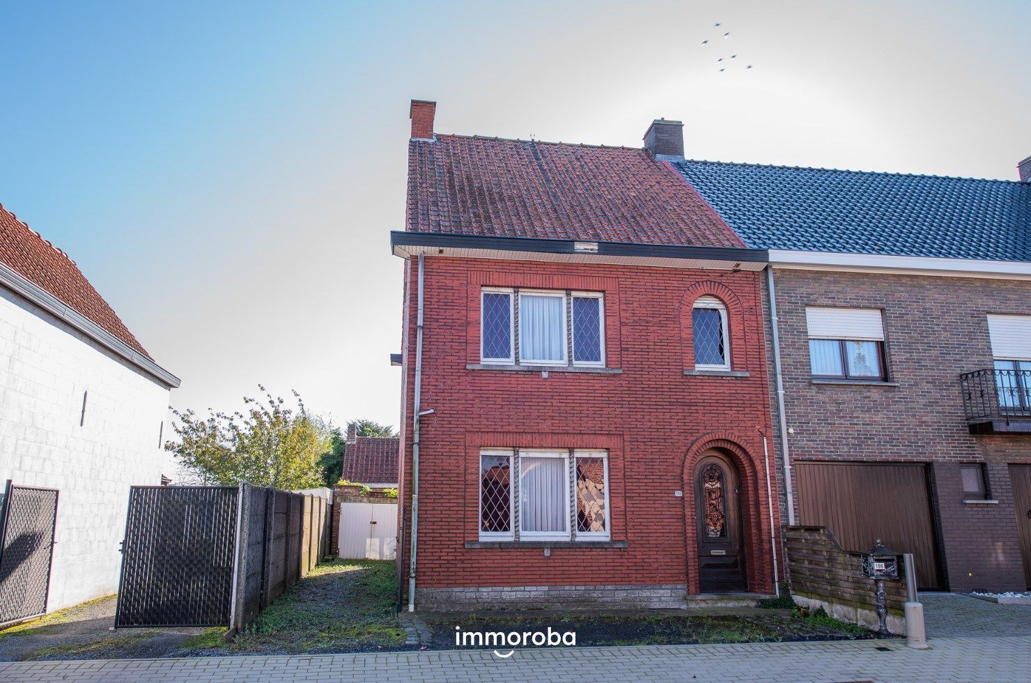 Hoofdfoto van de publicatie: TE RENOVEREN woning TE KOOP in Zulte op een perceel van 710m²!