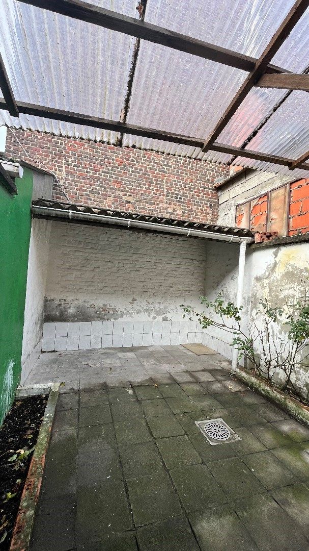 Woning op rustige locatie met 4 slaapkamers te Kortrijk foto 10