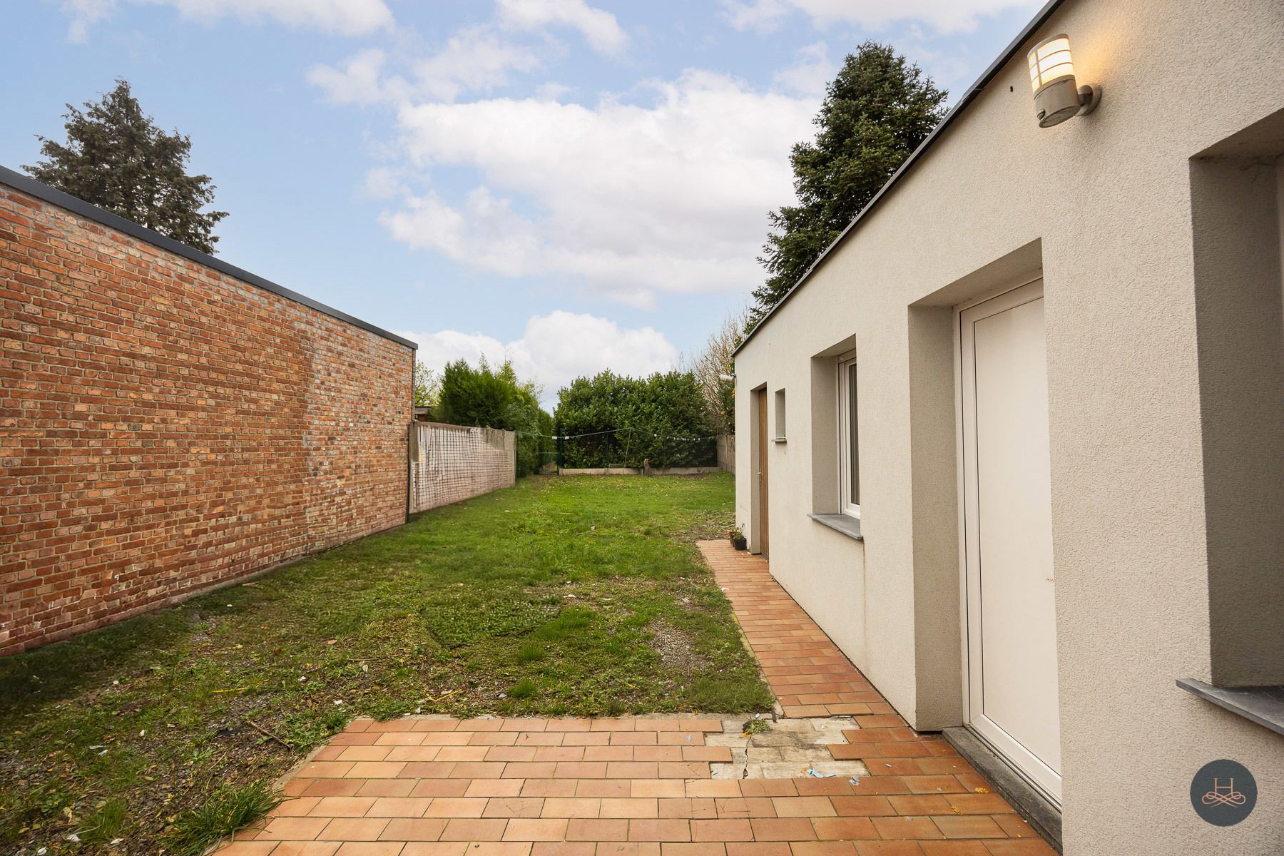 Ruime moderne woning met 4 slaapkamers foto 24