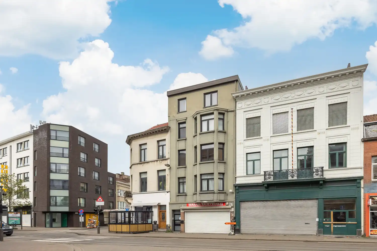 Gerenoveerd 3-slpk appartement van 130 m² met terras in Klein-Antwerpen foto 29