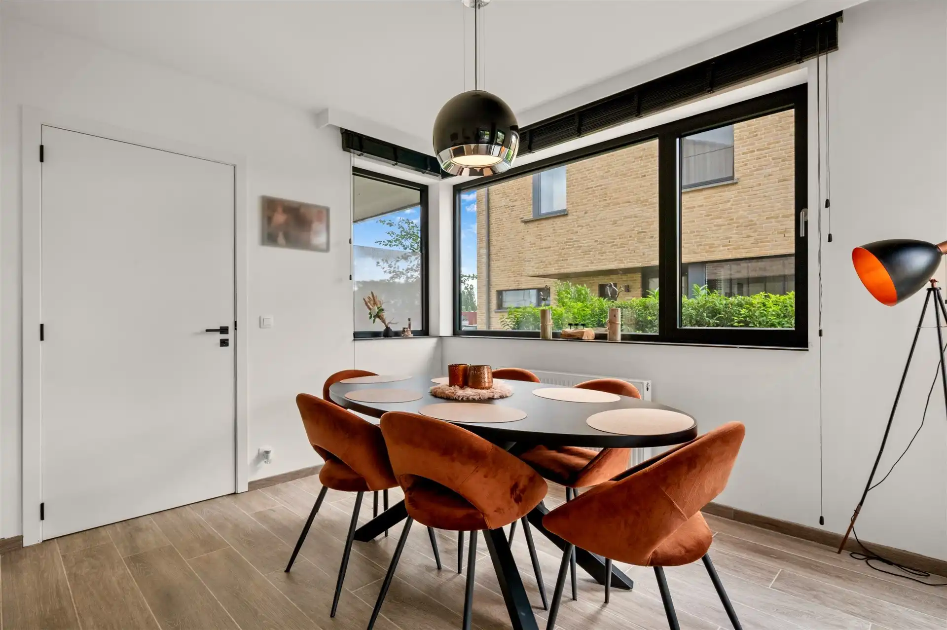 Knappe energiezuinige woning met 4 slpks en mooi vergezicht foto 5