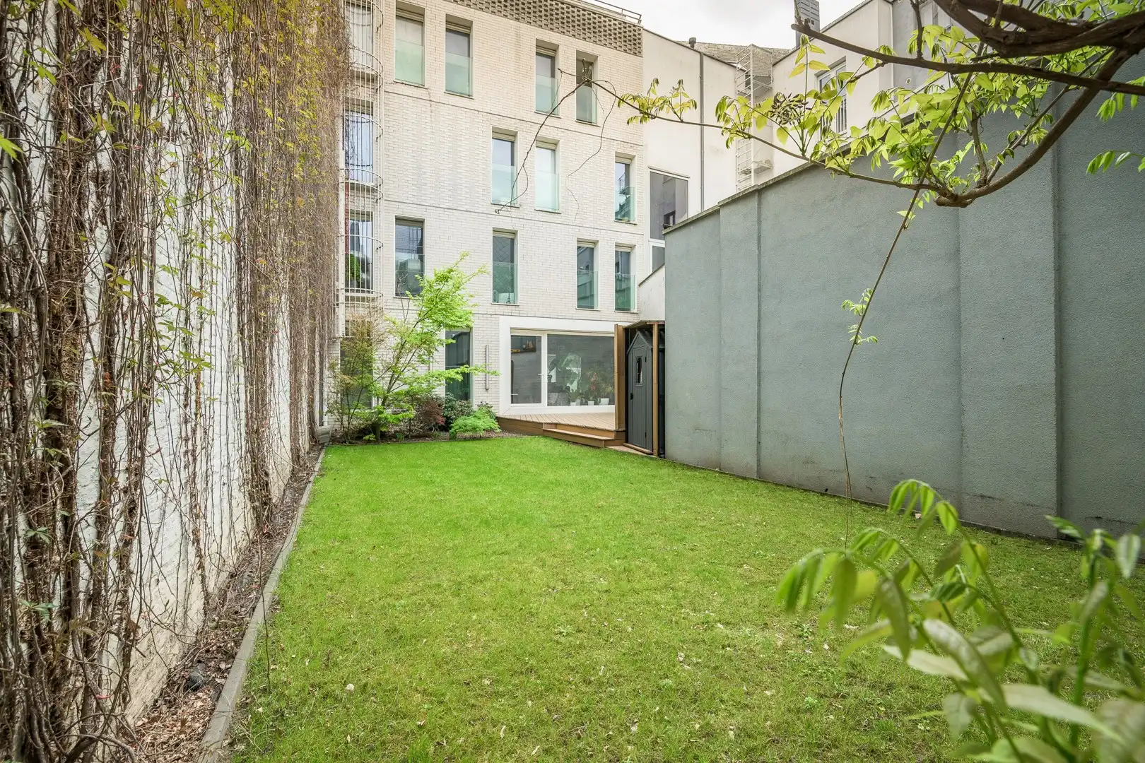 Luxueus wonen met tuin nabij Centraal Station foto 20