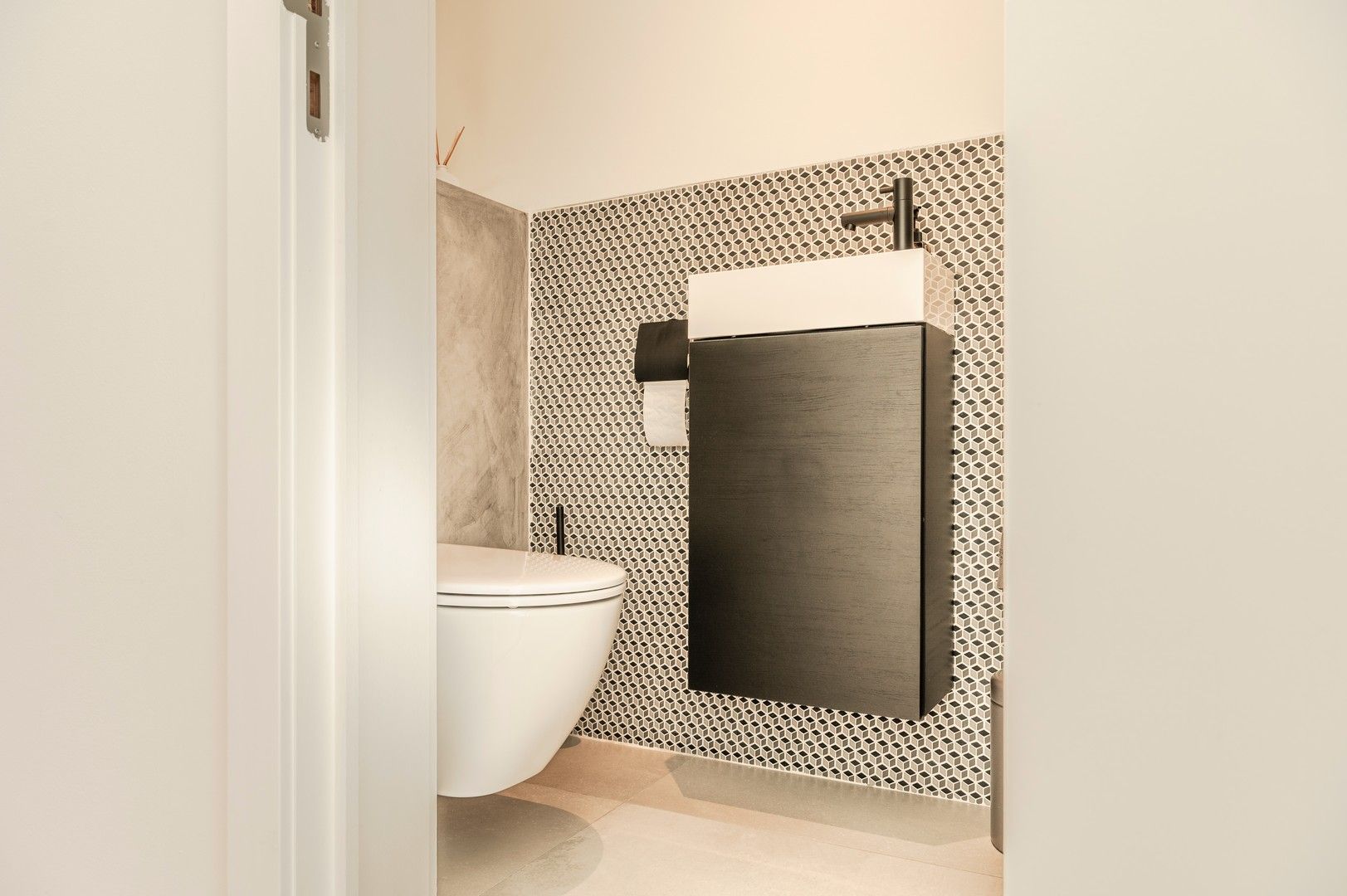 Charmante woning met tuin en karakter in het hart van Hoboken foto 12