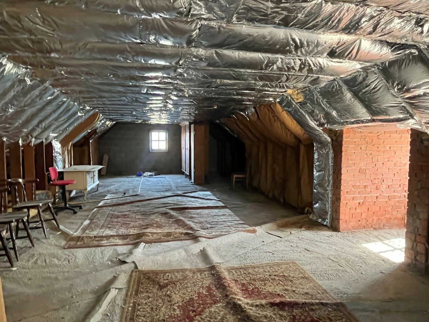 Karaktervolle alleenstaande woning in Kuurne op een rustige ligging met 2 gelijkvloerse slaapkamers en een grote zolder waar er extra kamers kunnen gemaakt word foto 23