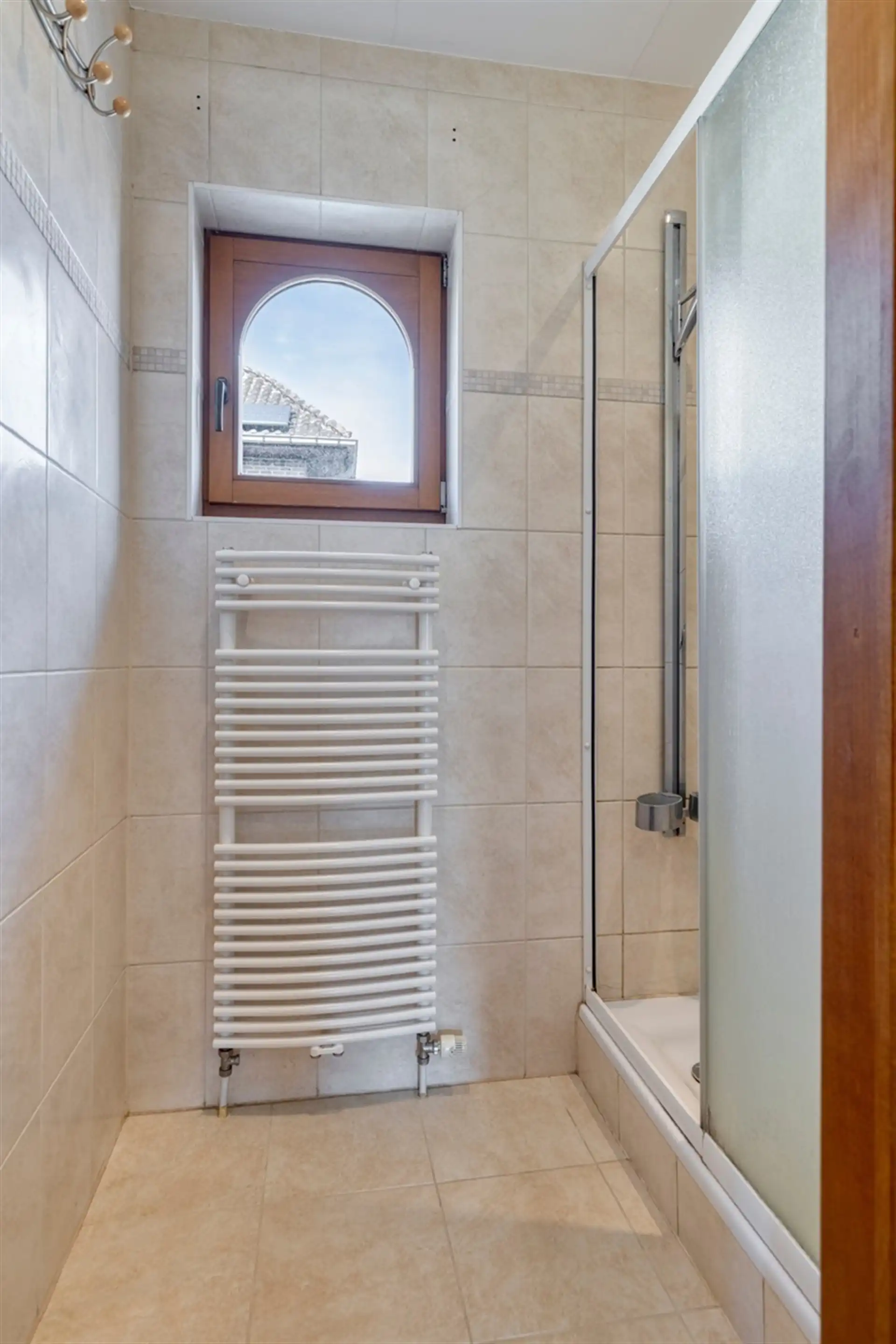 Instapklare villa met 4 slaapkamers, grote tuin en absolute privacy foto 17