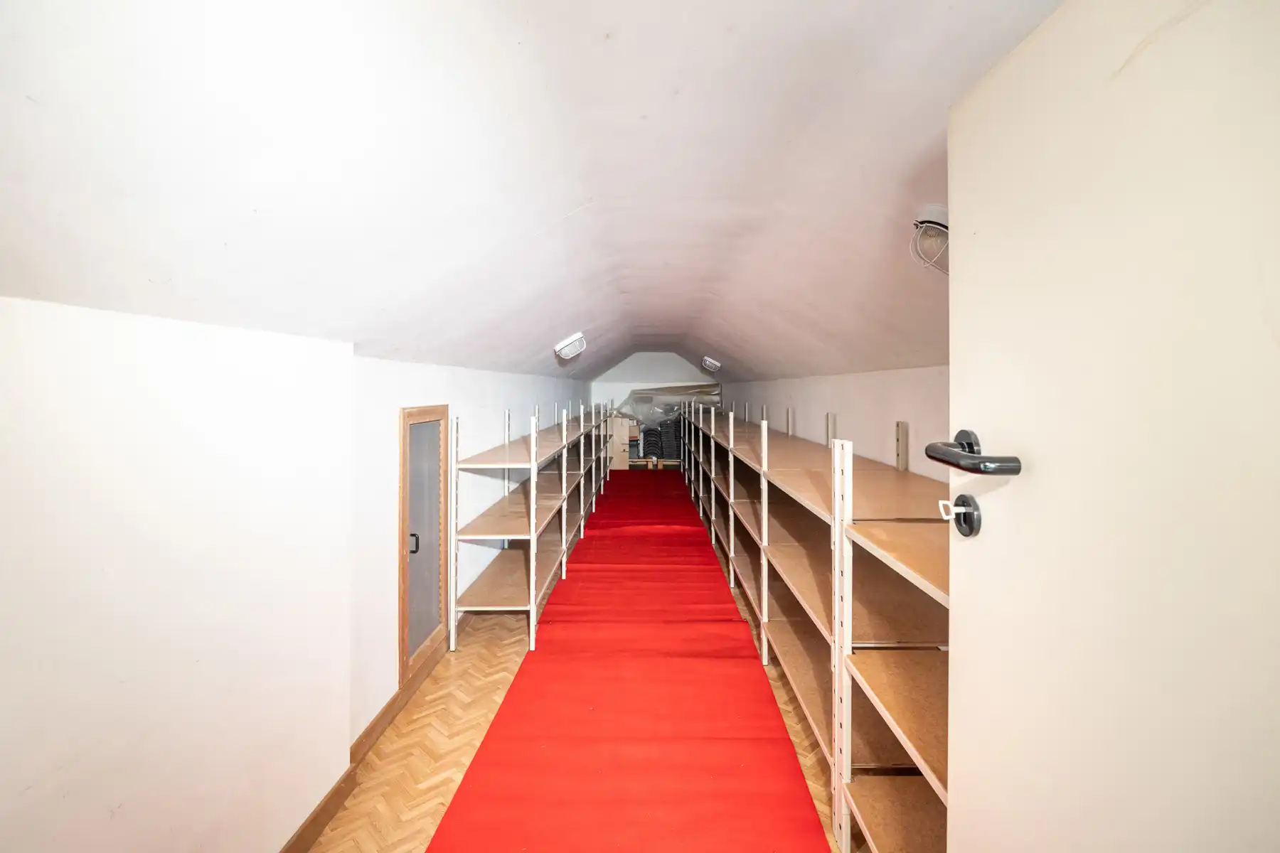 Vrijstaande villa met kantoor op prachtig perceel (6.708m²)! foto 28