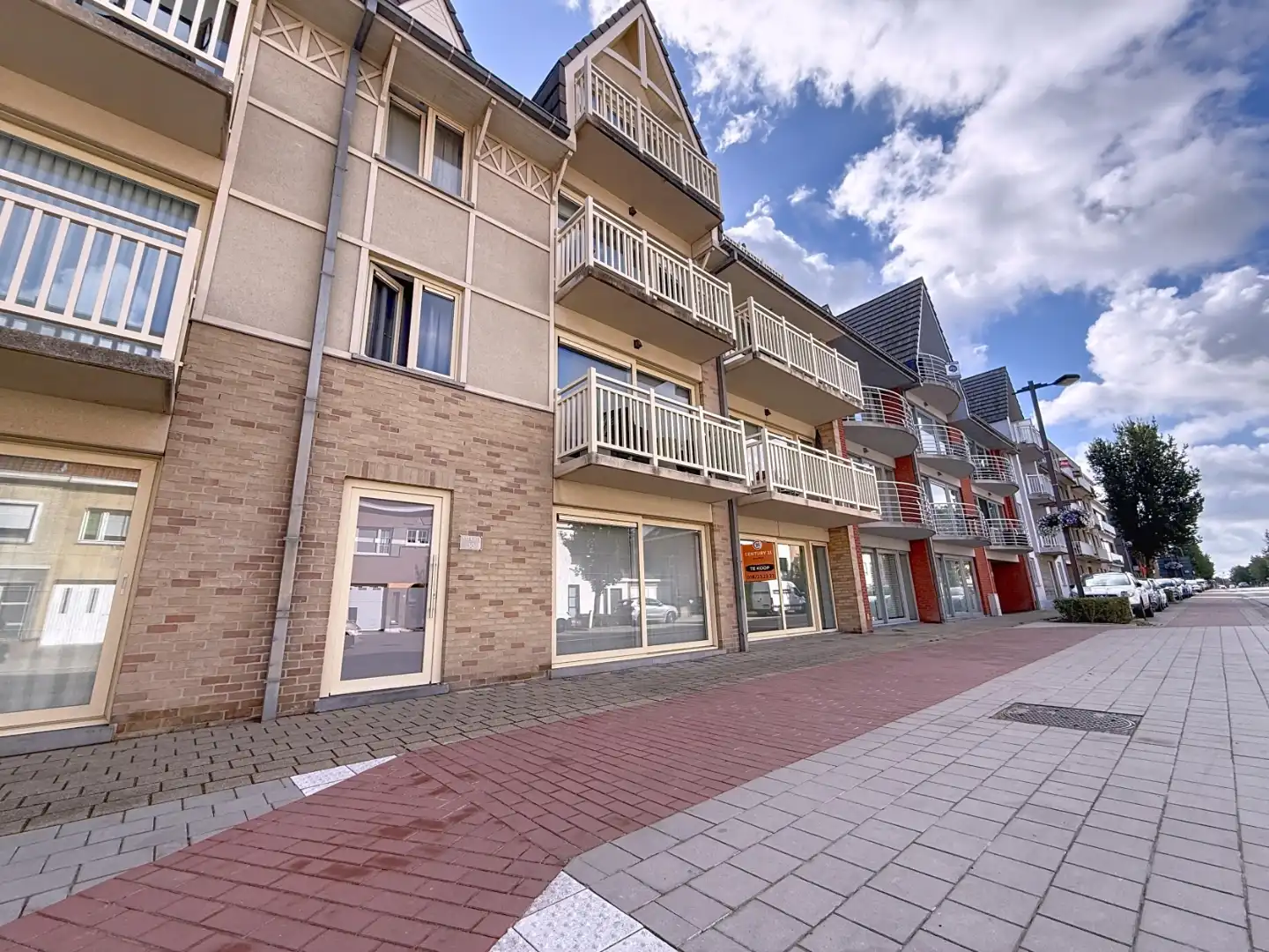 Gelijkvloers appartement op centrale ligging in Nieuwpoort-stad foto {{pictureIndex}}