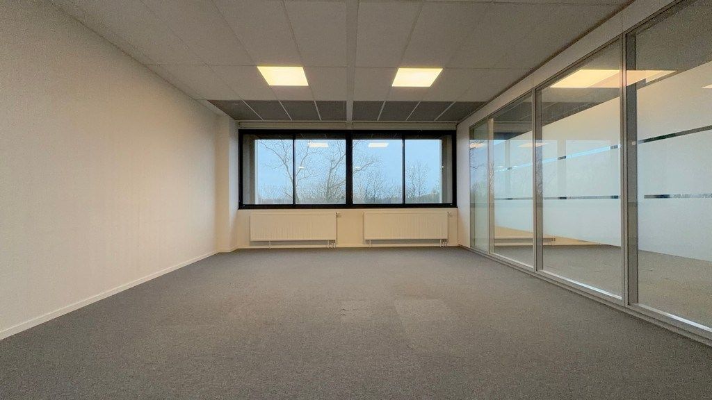 Kantoren met zicht op Schelde te huur in The Office 03 te Gent foto 15