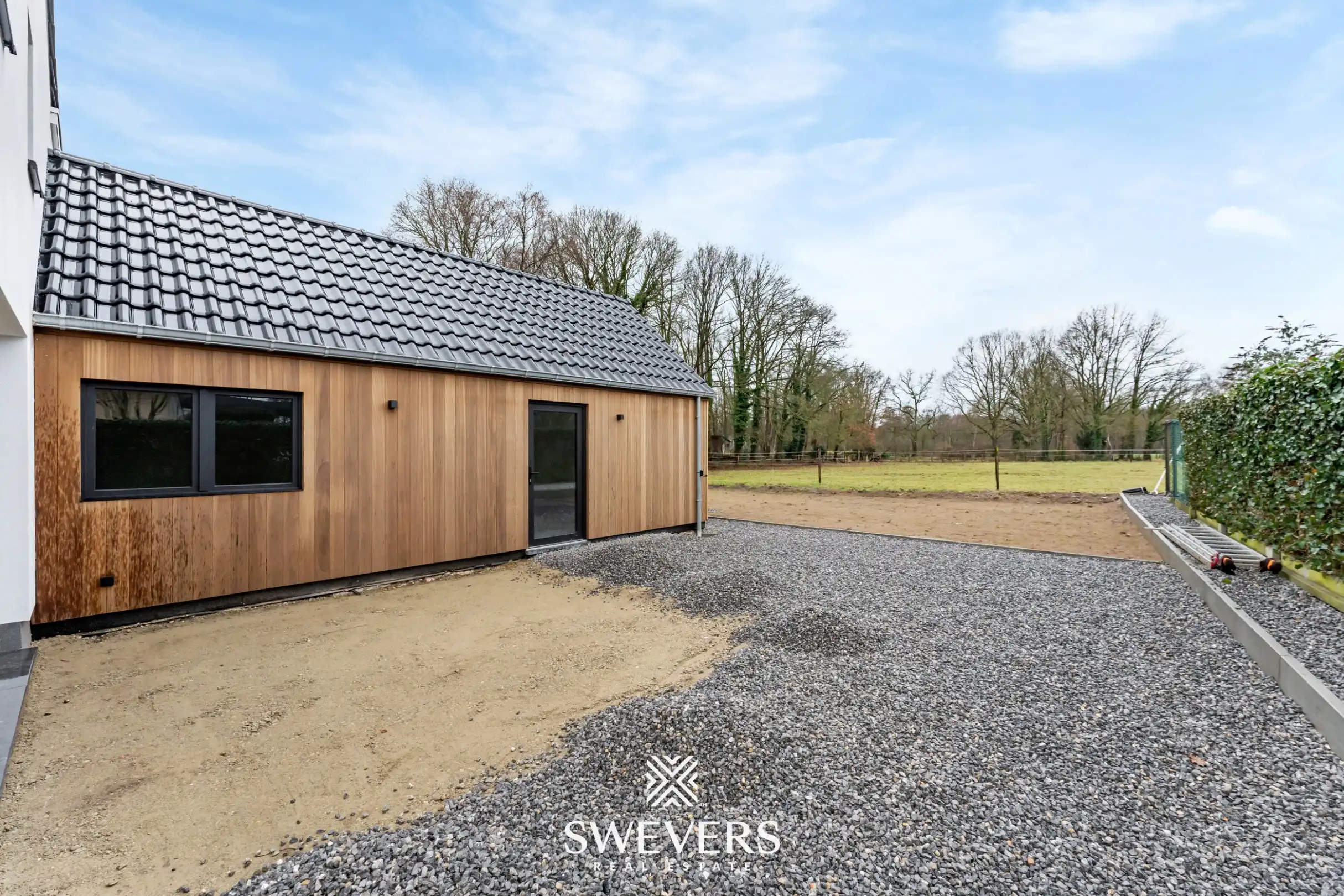 Exclusief wonen (253 m²) in een volledig gerenoveerde open bebouwing te Zonhoven (aankoop aan 2% mogelijk) foto 36