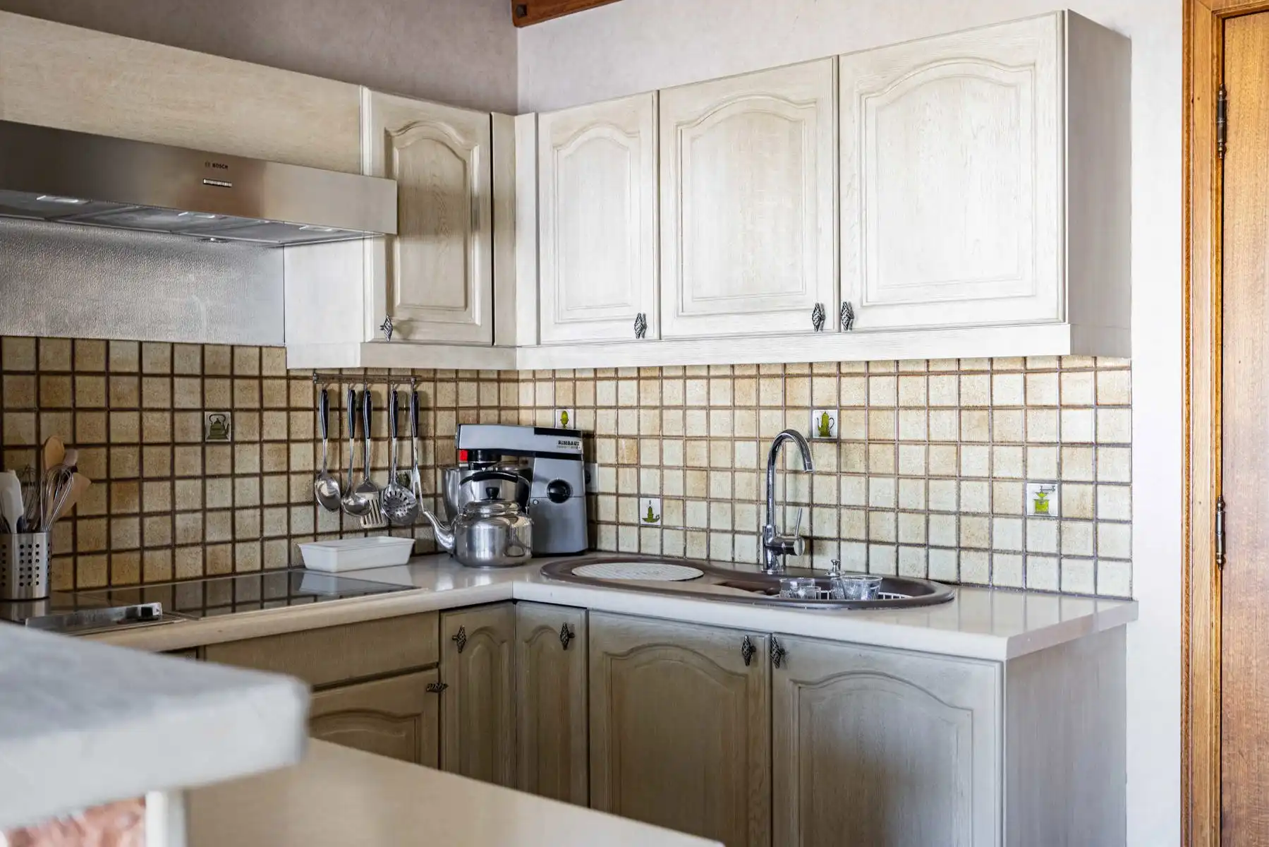 Instapklare woning met 4 slaapkamers en tuin te Erpe! foto 8
