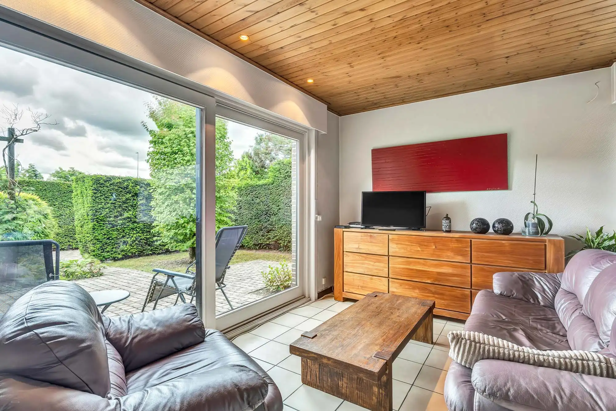 Te renoveren open bebouwing met zuidgericht terras foto 4