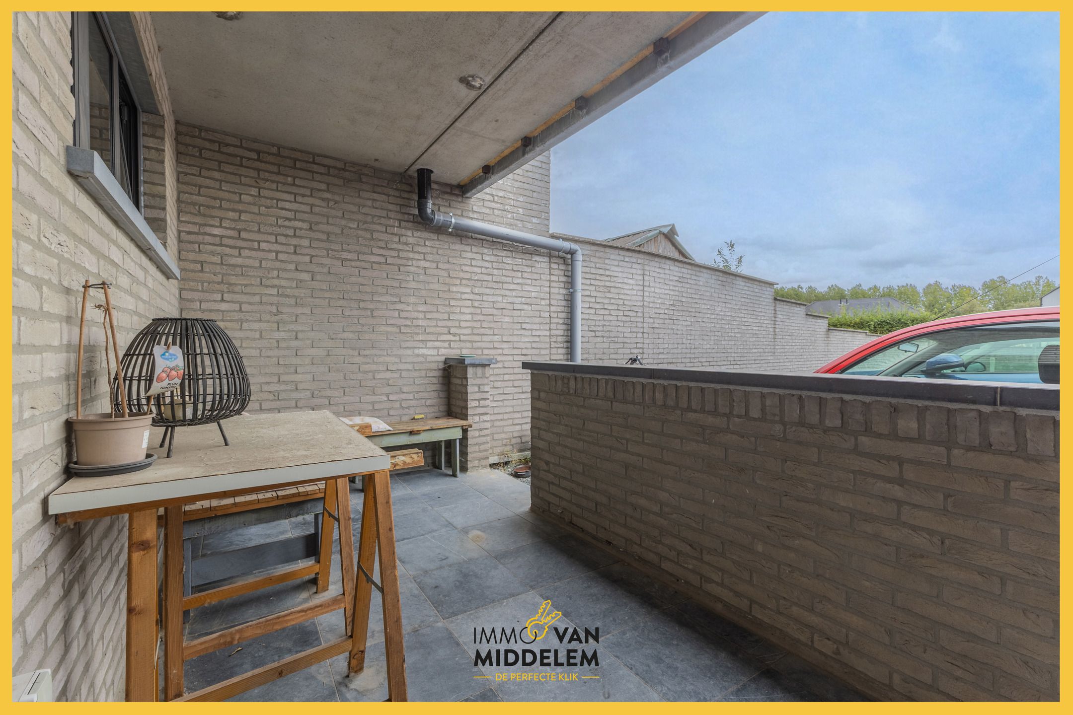INSTAPKLAAR GELIJKVLOERS 2-KAMER APPARTEMENT, CENTRUM ESSENE foto 10