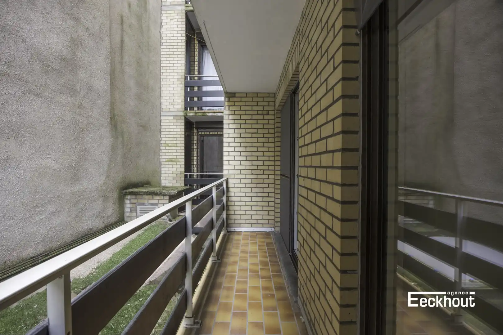 Mooi en centraal gelegen 2 slaapkamerappartement met open zicht! foto 18