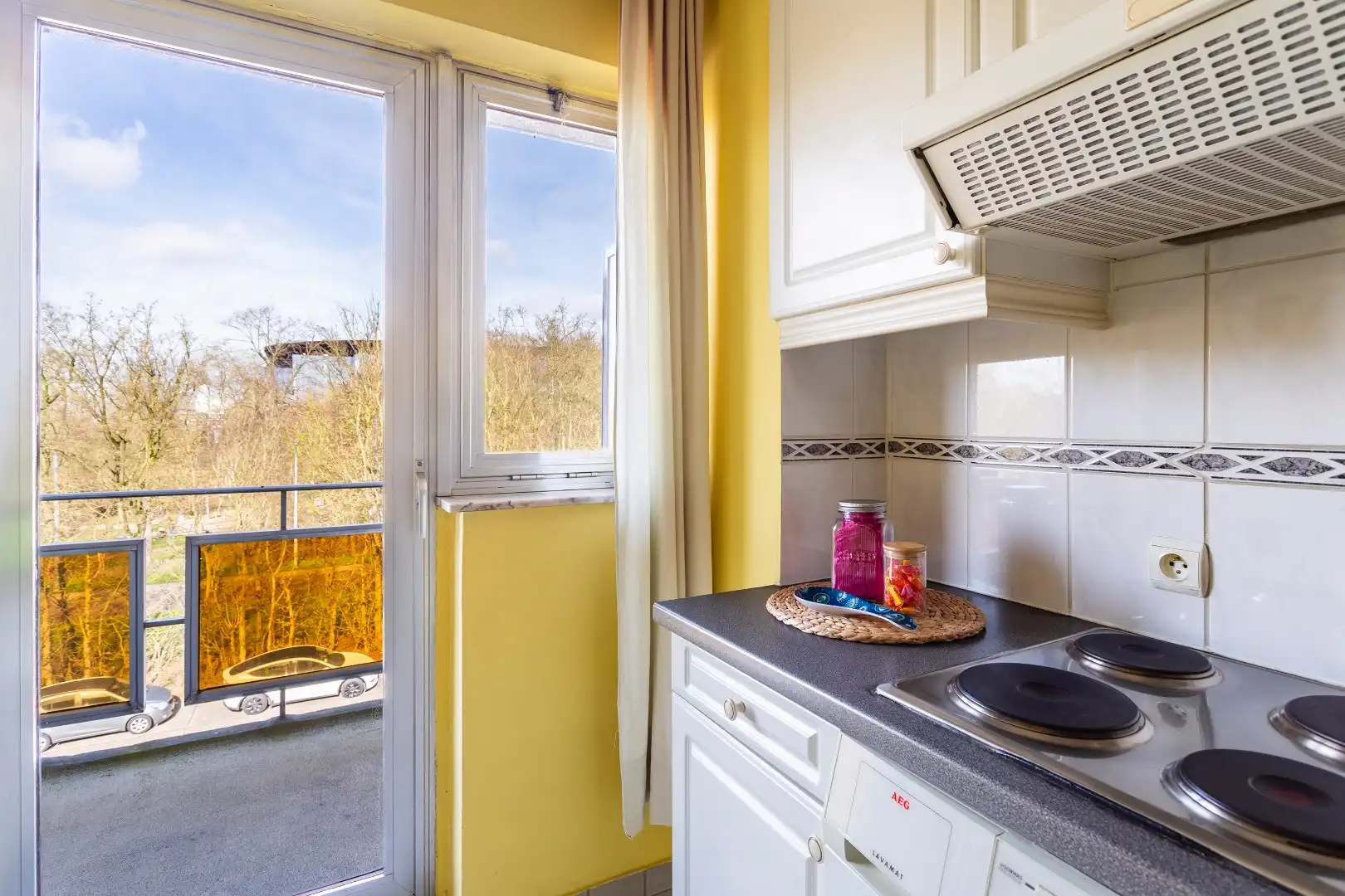 Lichtrijk app. met terras en groen uitzicht foto 10