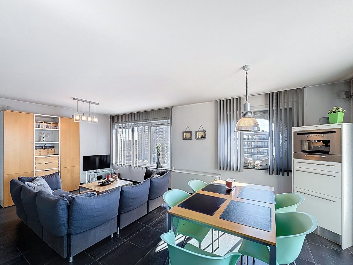 Dakappartement met twee zeer ruime terrassen op toplocatie te Oostende foto 6