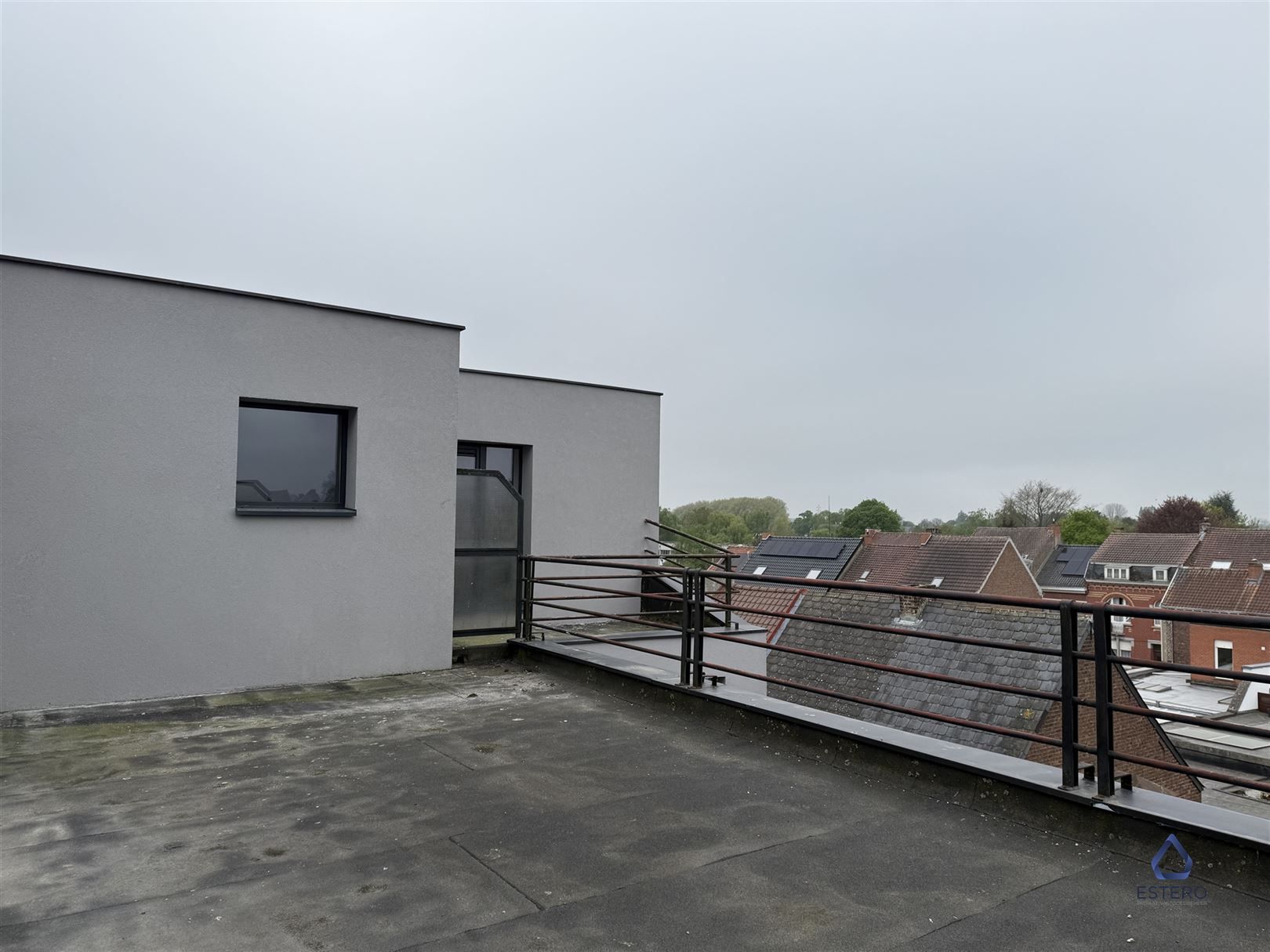 VOLLEDIG VERHUURD APPARTEMENTENCOMPLEX (26 UNITS + PARKINGS) foto 3