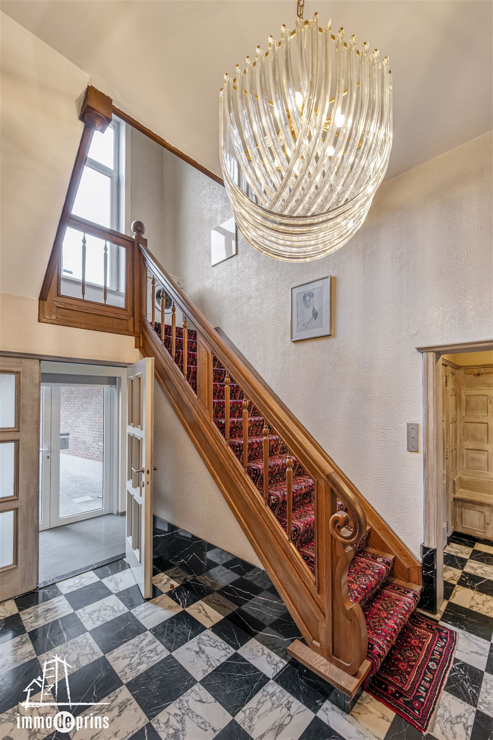 Handelspand met grote burgerwoning foto 10