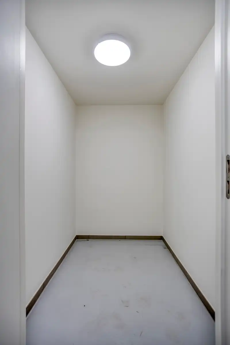 Prachtig gerenoveerd 2-slaapkamerappartement met tuin foto 21