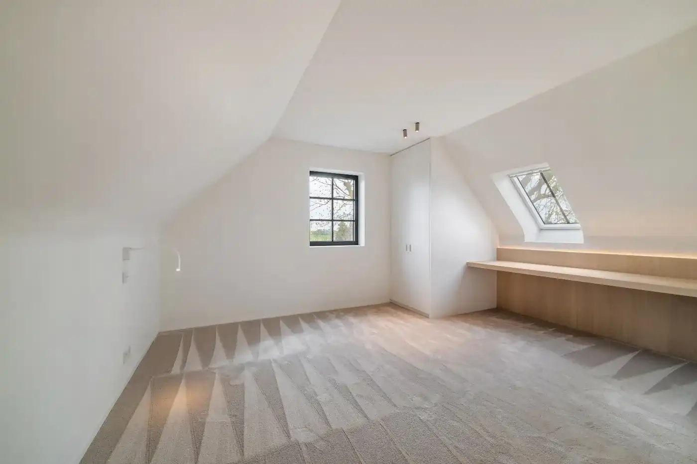 Nieuwbouw onder registratierechten! Villa met zonovergoten leefruimtes en een tijdloos design foto 29