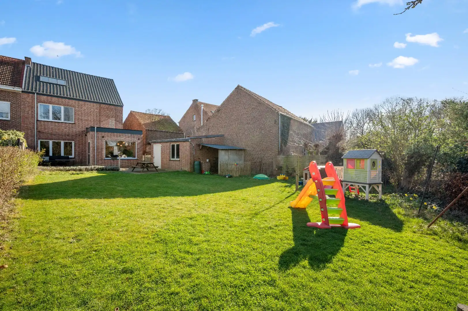 Instapklare half open bebouw met 3 slaapkamers te Goetsenhoven (Tienen) foto 2