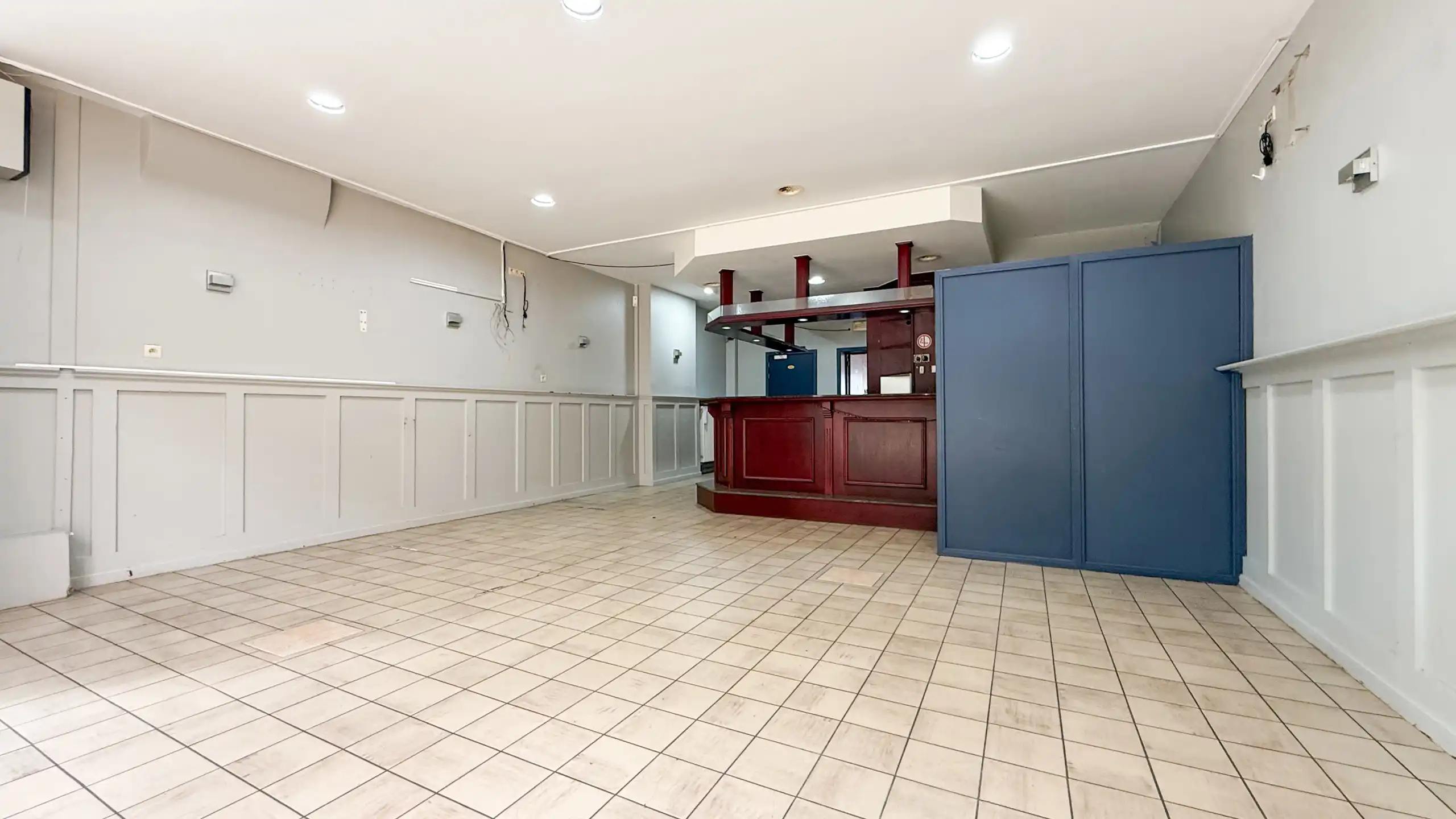 Karaktervol pand met 6 slpkms en renovatiepotentieel in HH ! foto 6