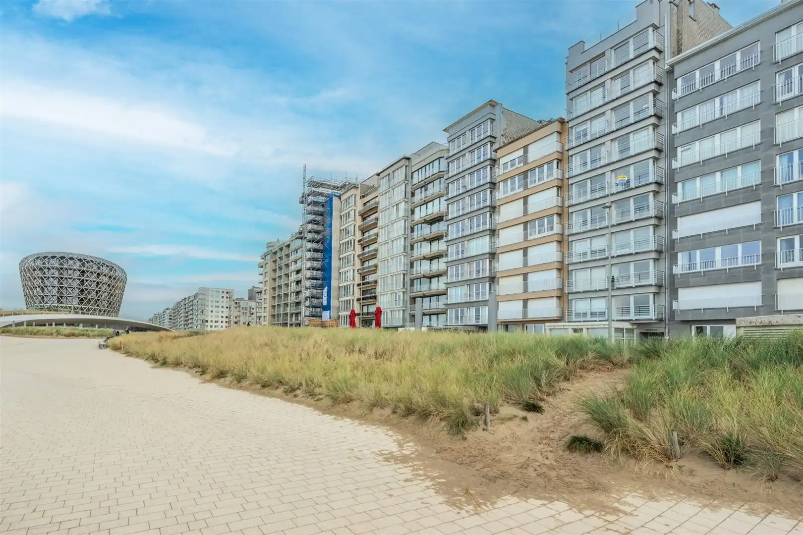 appartement met frontaal zeezicht foto {{pictureIndex}}