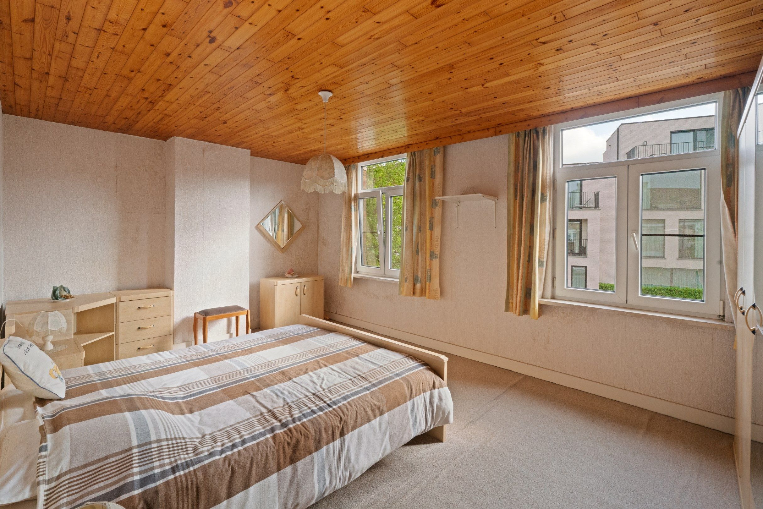 Te renoveren huis met vier grote kamers te Westkapelle foto 11