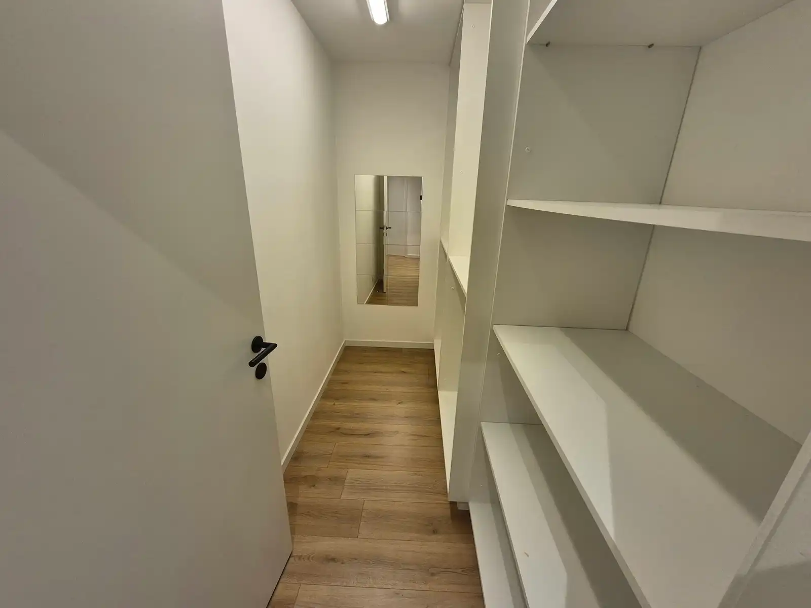 Half vrijstaande woning met drie slaapkamers foto 13